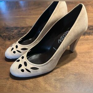 Butter Italian Suede Leather Pumps
